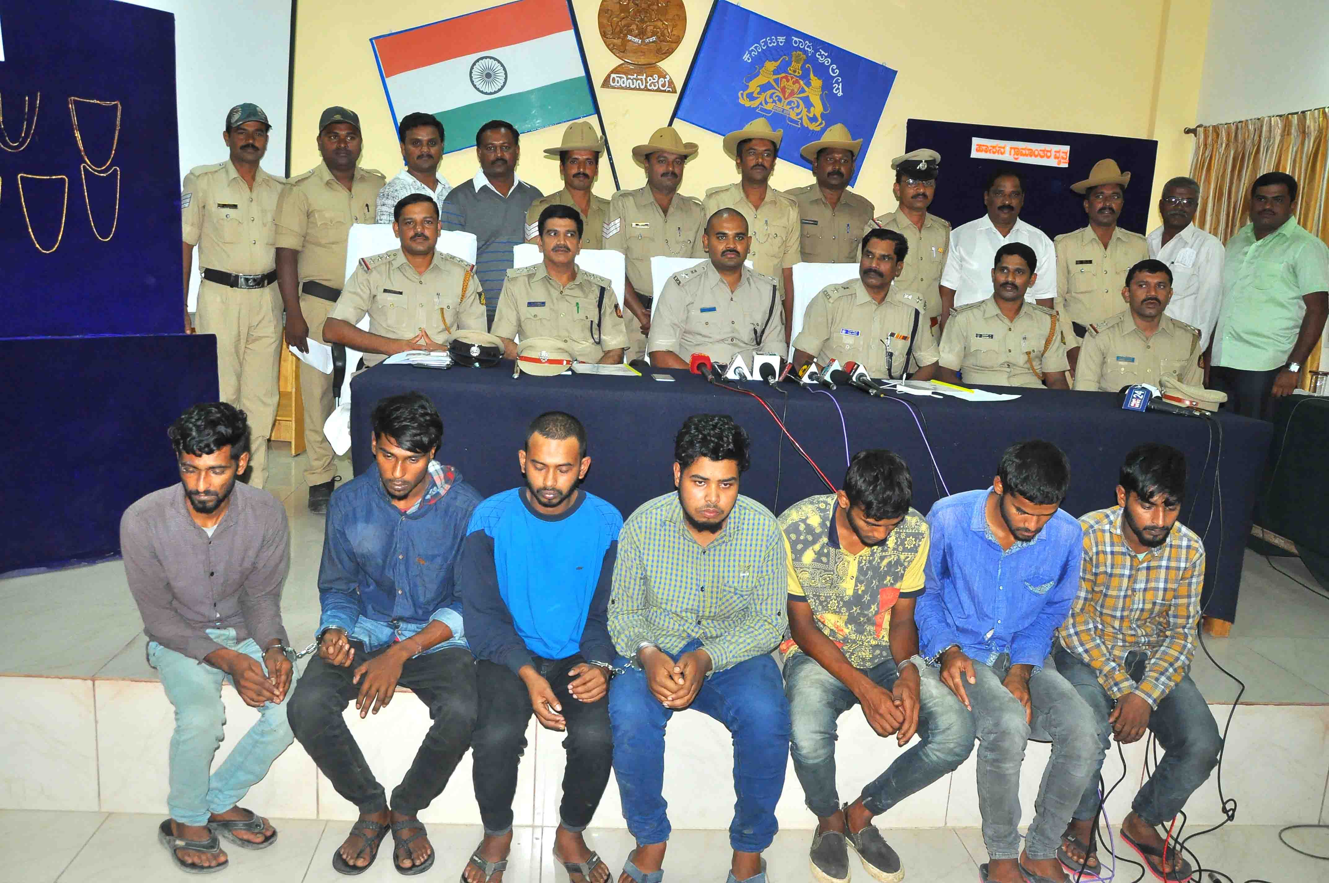 ಚಿನ್ನಾಭರಣ ಕಳವು ಪ್ರಕರಣ: ಆರೋಪಿಗಳ ಬಂಧನ